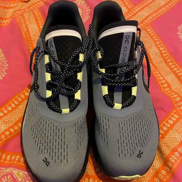 Run On Clouds (Swiss Engineering) - Picture 4 of 5